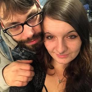 Meet your Posher, Caroee